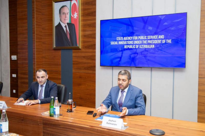 Çilidən olan parlamentarilər “ASAN xidmət”də olublar