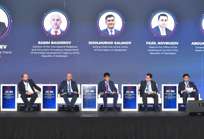 "Rəqəmsal dövrdə media tərəfdaşlığı" mövzusunda panel sessiya keçirilib