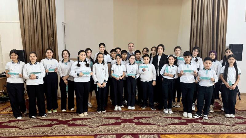 “Uşaqların internet təhlükəsizliyi” mövzusunda tədbirlər keçirilib