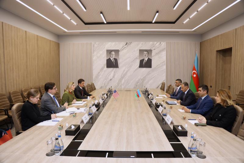 Nazir Rəşad Nəbiyev ABŞ nümayəndələri ilə görüşüb