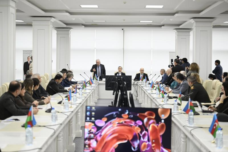 Rəqəmsallaşma və sosial informasiyanın inkişafı müzakirə olunub