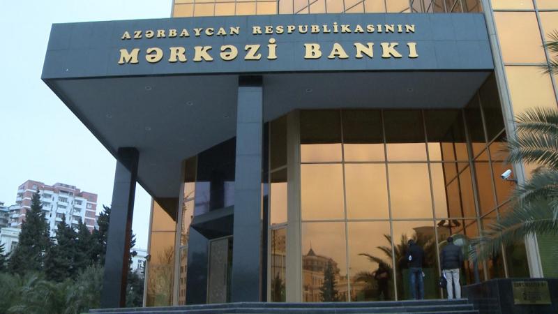 Ekspert: "Mərkəzi Bankın adi bir rəqəmsal həll üçün milyonlar xərcləməsi yersizdir"