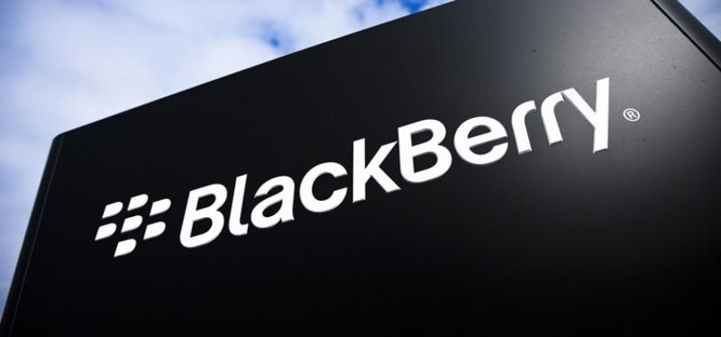 Pentaqon BlackBerry-dən imtina edəcək