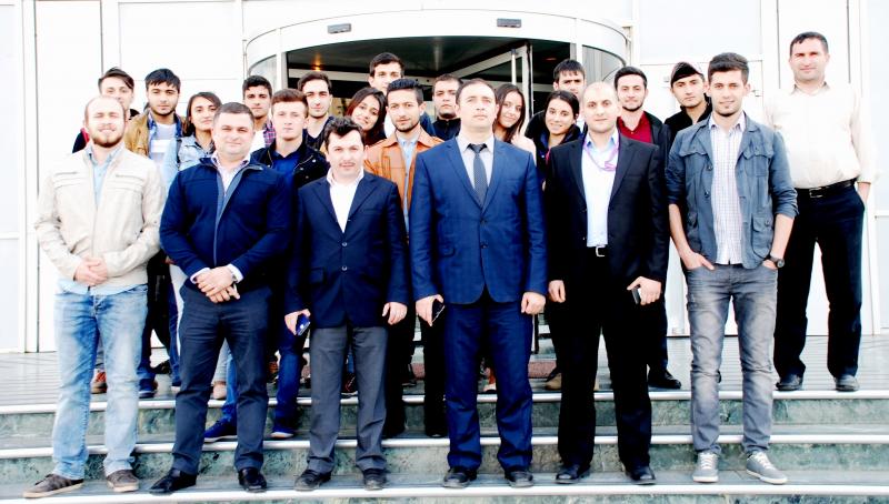Qafqaz Universitetinin tələbələri Azercell-də