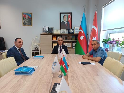 ATU-nun prorektoru Mərkəzi Elmi Kitabxanada olub