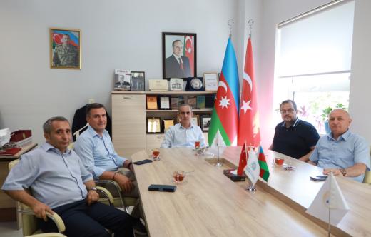 “Hiperkitap” rəqəmsal verilənlər bazasının nümayəndələri MEK-də olublar