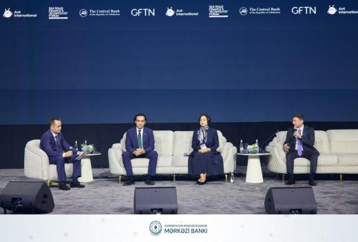 Mərkəzi Bank rəsmisi Daşkənddə süni intellektin maliyyə sektoruna təsirindən danışıb